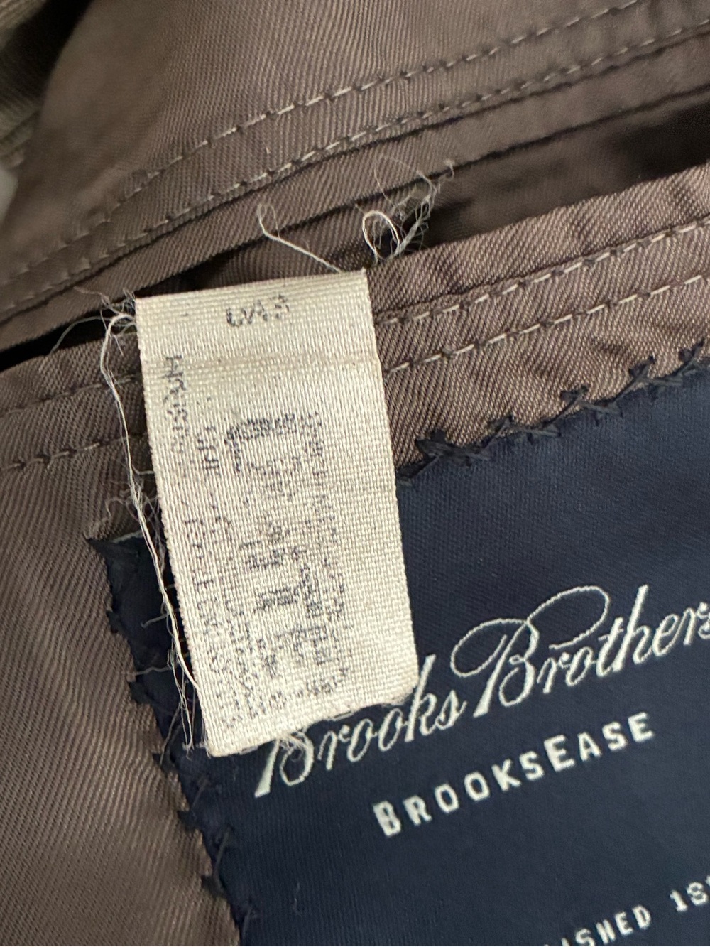 Brooks Brothers BrooksEase 100% Wool Made in USA 2 Piece Suit - Picture 16 of 16